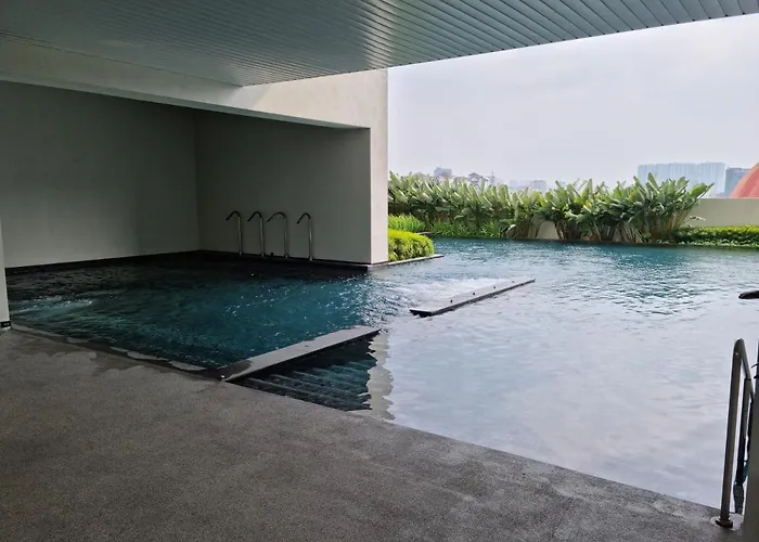 Una Residence By Maya